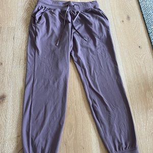 Lululemon ready to rulu joggers